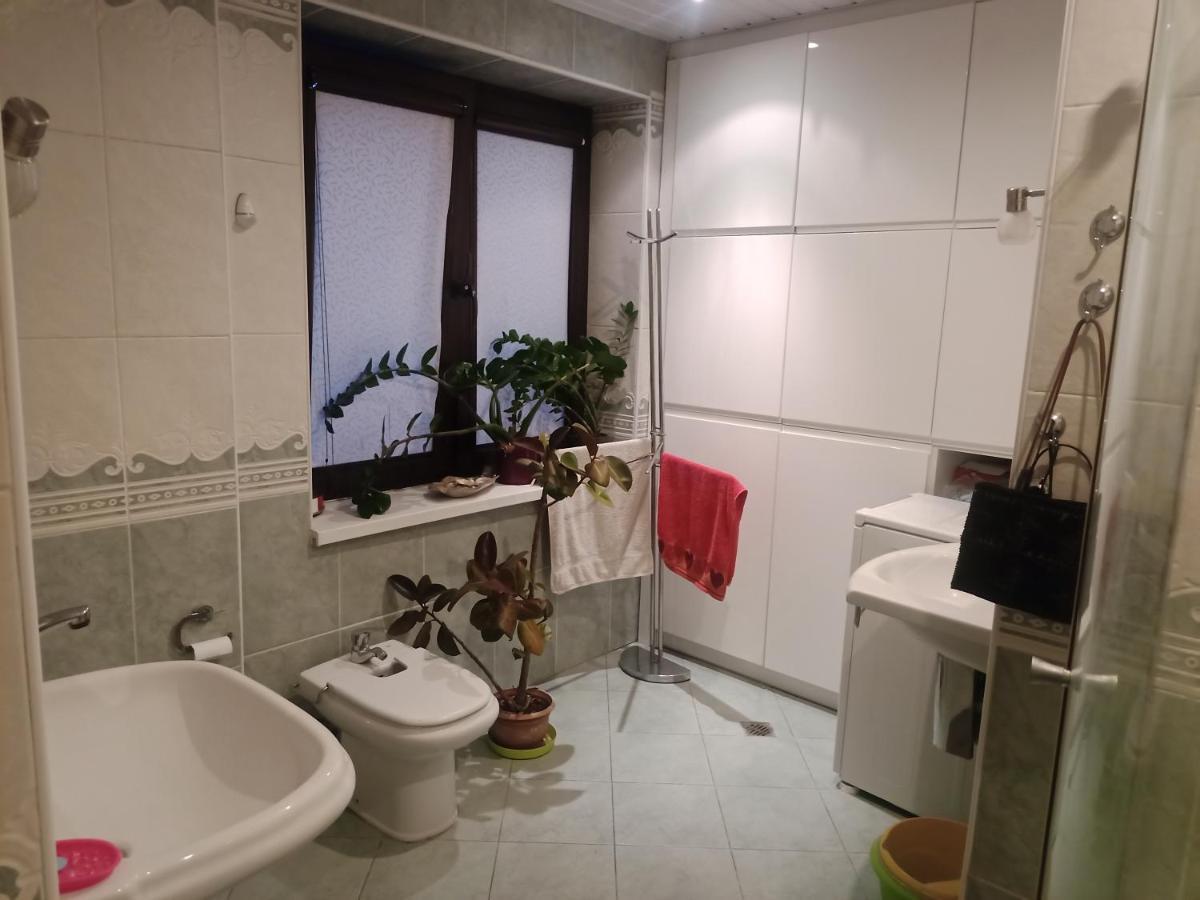 Pokoj W Domu Z Duzym Ogrodem 크라쿠프 외부 사진
